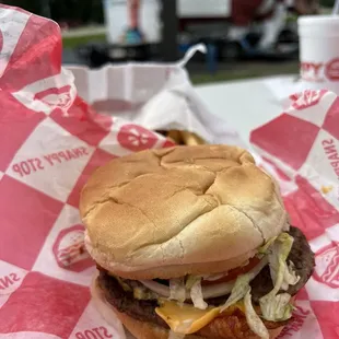 Double Snappy Burger = tasty