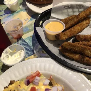 Nachos (SMALL) fried pickles &amp; crab pretzel! YUM