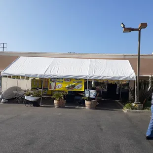 Due to COVID-19 protocols, their business wasn't easy to spot. The tent blocked my view lol