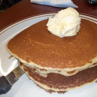 SNAX @ Torrance. 3 pancakes w/ butter before syrup.