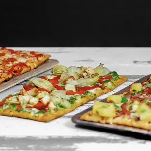 Discover sneakybird's mouthwatering flatbreads, made with fresh ingredients and bursting with unique flavors.