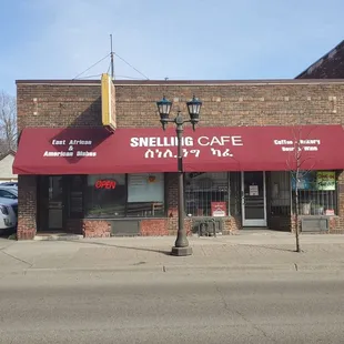 Cafe place and restaurant