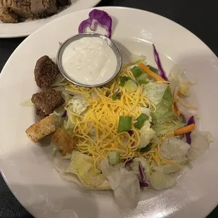 Salad with blue cheese