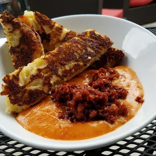 Lucy's Bread and Gravy