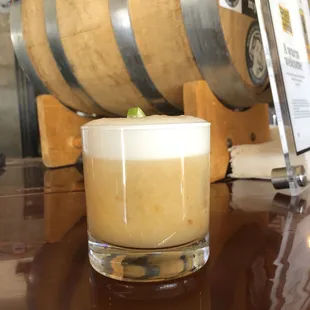 Peach Sour (seasonal cocktail) IG @denjeneats