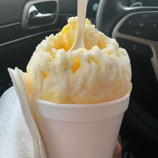 Banana with cream snow cone!! Bomb af!!