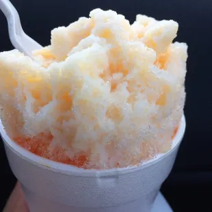 Polynesian pineapple with cream