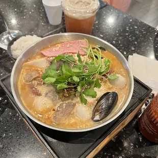 Taiwanese Spicy HotPot