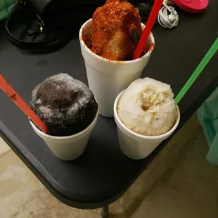 ows three cups of ice cream