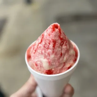 Snola special, strawberry with cheesecake.