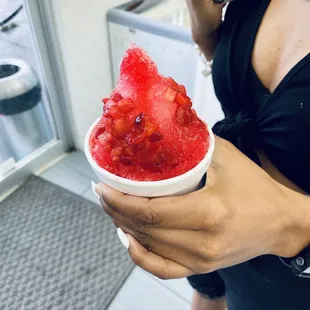 Strawberry Lemonade Snowball
