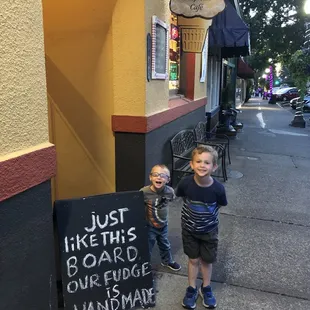 Such a great sign! (Great ice cream too!)