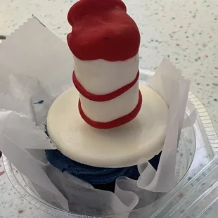 a dr seuss hat cupcake