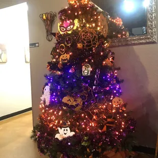 Halloween tree