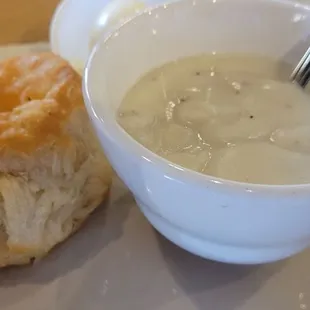 Biscuit and gravy