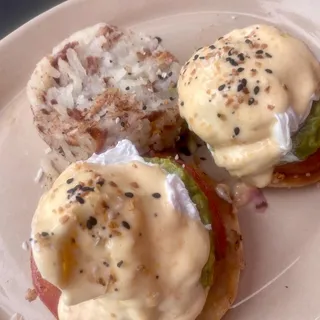 Smashed Avocado Benny*