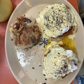 Smashed Avocado Benny*