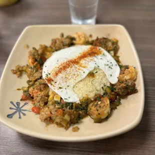 Shrimp and grits (egg over easy)
