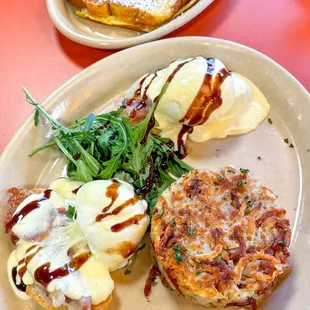 Bella! Bella! Benedict w/side of French Toast Neat @restaurant_aholic