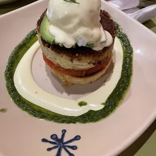 Parmesan-Panko Crab Cake Benedict*
