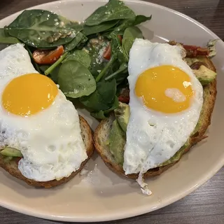 Bravocado Toast*
