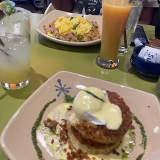 Parmesan-Panko Crab Cake Benedict*