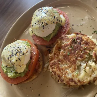 Smashed Avocado Benny*