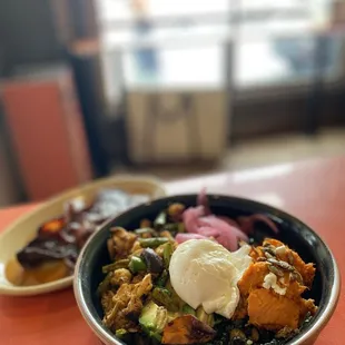 $16 BUDDHA BOWL + added poached egg: I LOVE THEIR FOOD! Healthy options that taste amazing! Sweet potato, cauliflower, lacinto kale.