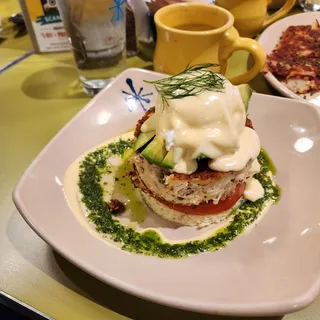 Parmesan-Panko Crab Cake Benedict*