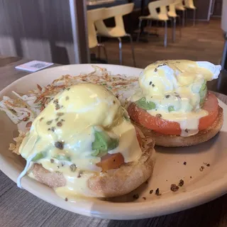 Smashed Avocado Benny*