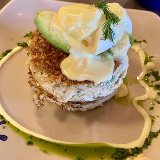 Parmesan-Panko Crab Cake Benedict*