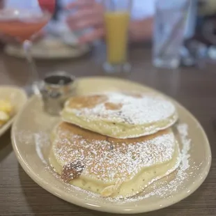 Pancakes with Powdered Sugar