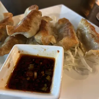 Pork Dumplings 6 Pcs