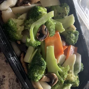 701. Mixed Vegetables with Light Sauce