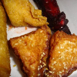 Pupu Tray:  (close-up) Shrimp Toast. © 2006 @FOODEMIC.