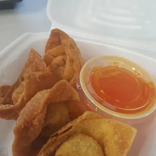 Crab rangoons