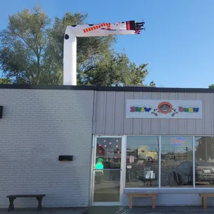 Authentic fluffy shaven snoballs with the consistency unlike any other snow cone.