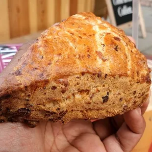 Great scones (especially the bacon cheddar scone)