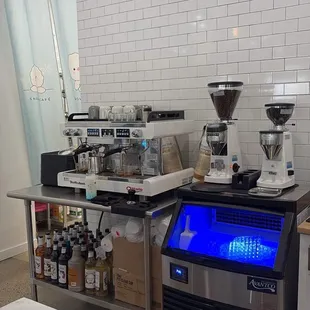 sushi and sashimi, interior