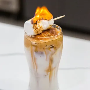 Dalgonna latte with flambé marshmallow