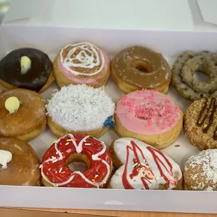 food, donuts, dough desserts