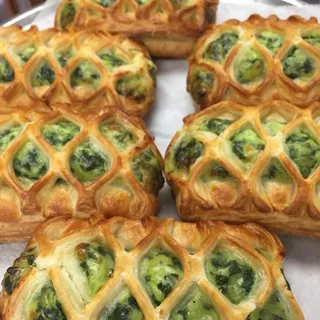 spinach feta cheese croissant