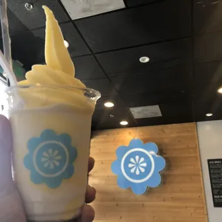 A Lotta Colada Float