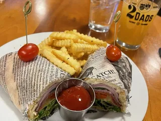 2 Dads Eatery and Taproom