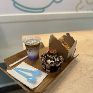 Iced Ube Latte, TIRA MISS YOU, Taiyaki