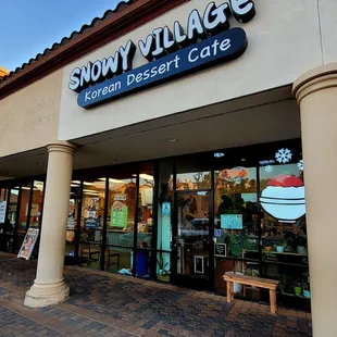 he front of the store