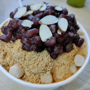 Red bean and mochi with multi-grain powder