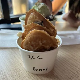 3 mini chocolate chip taiyaki