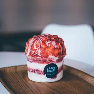 Strawberry bingsoo
 IG: @thephotographerfoodie