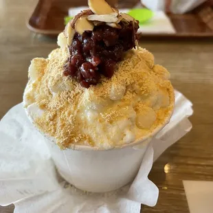 Mochi(Rice cake add bean powder) bingsu